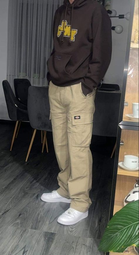 Hoodie Cargo Pants Outfit Men, Outfits For Men Cargo Pants, Cacky Pants Outfits Men, Cargo Dickies Outfits, Dickies Khaki Pants Outfit Men, Outfits For White Shoes, Dickies Khaki Pants Outfit, Kacki Pants Outfit Men, Dickies Cargo Pants Outfit Men