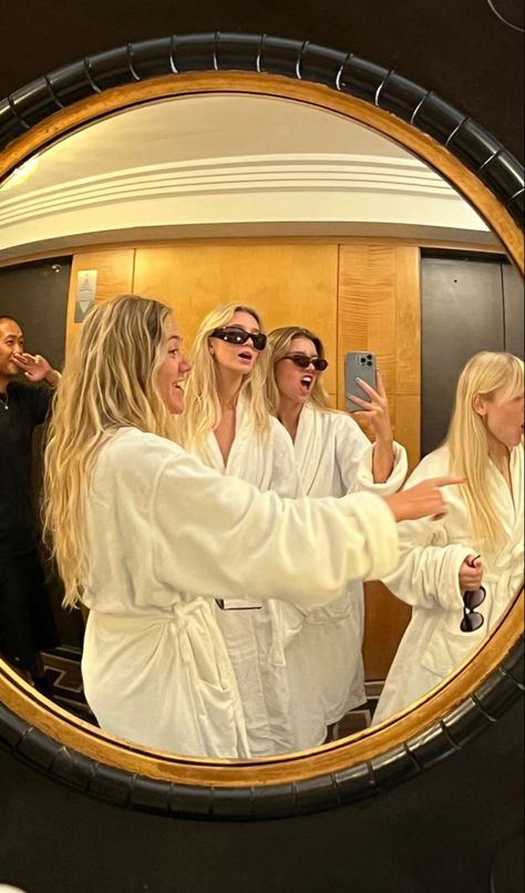 blonde scandinavian girls doing spa night together, edgy and model like aesthetic Bachelorette Party Aesthetic Night, Spa With Friends Aesthetic, Bachelorette Weekend Aesthetic, Hot Tub Birthday Party, Hotel Girls Night Aesthetic, Bachelorette Trip Aesthetic, Wellness Bachelorette, Scandi Girl Aesthetic, Hotel Bachelorette