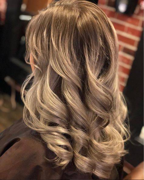 Dark Ash Blonde Blonde On Dark Hair, Blonde Color Ideas, Dark Blonde Color, Low Maintenance Blonde, Reverse Ombre Hair, Southern Hair, Dark Blonde Balayage, Dark Strawberry Blonde, Brown To Blonde Ombre