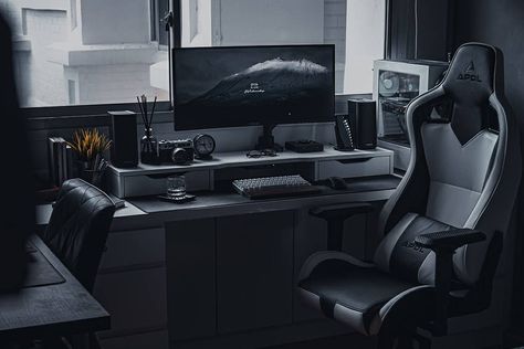 Desk setups with minimal designs to increase your work from home productivity! @yankodesign #design #WFH #homeoffice @AlmostHomeFL… Home Productivity, Minimal Trend, Computer Gaming Room, Desk Setups, Pc Gaming Setup, Black Interior Design, Gaming Setups, Desktop Setup, Bedroom Setup