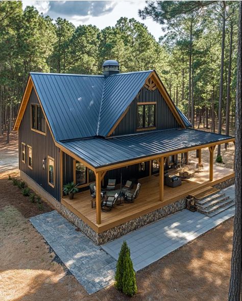 Barndominium Ideas Cottage, Country Home Entrance, Yellowstone House Exterior, Barndominium Color Ideas Exterior, Country Minimalist Home, Rustic Home Exterior Design, Barndo With Stone, Triple Wide Trailer Homes, Building A House In The Woods