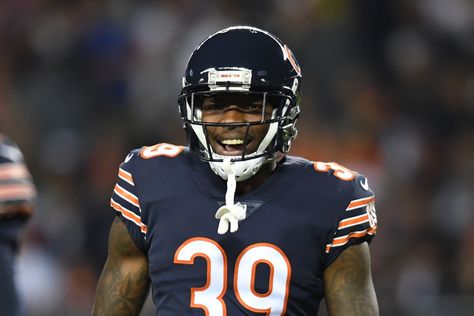 Eddie Jackson Eddie Jackson, Bear Photos, Chicago Bears, Football Helmets, Ncaa, Bears, Nfl, Chicago, Football