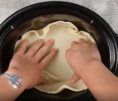 Press pie dough into a slow cooker to create a decadent dessert you can't resist Crockpot Pecan Pie, Homemade Pecan Pie, Crockpot Dessert Recipes, Slow Cooker Recipes Dessert, Crock Pot Desserts, Slow Cooker Desserts, Pecan Pie Recipe, Pecan Recipes, Crockpot Dishes