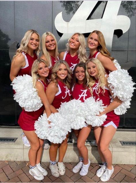 Alabama Cheerleaders, College Cheerleader, Cheer Aesthetic, Abc Party Costumes, Allstar Cheer, Sideline Cheer, Alabama Football Roll Tide, College Cheerleading, Cheer Pics