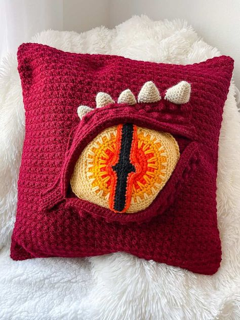 Dragon Eye Pillow, Eye Pillow Pattern, Crochet Dragon Pattern, Crochet Pattern Instructions, Crochet Cushion Cover, Crochet Pillow Pattern, Crochet Towel, Crochet Dragon, Eye Pillow