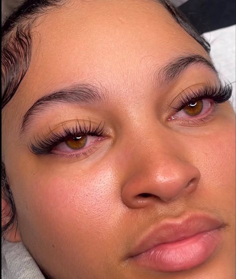 Simple Prom Makeup, Eyelash Extensions Classic, Natural Fake Eyelashes, Small Lashes, Lash Extentions, Lashes Fake Eyelashes, Short Lashes, Lash Extensions Styles, Perfect Eyelashes