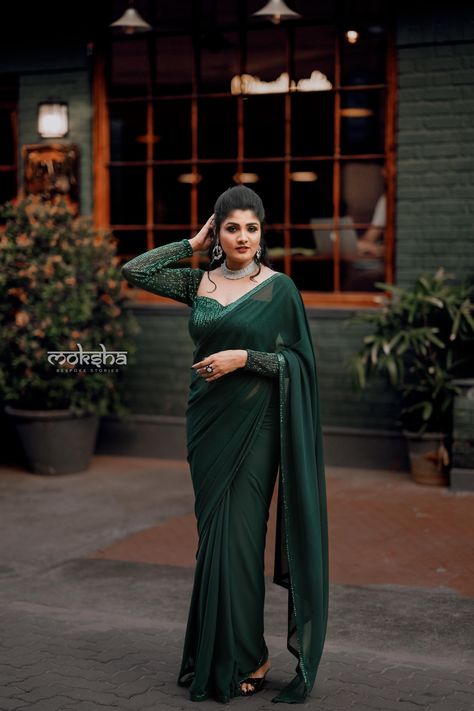 https://instagram.com/moksha_bespoke_stories?igshid=MzRlODBiNWFlZA== Bottle Green Pattu Saree, Plain Green Saree, Green Sequin Saree, Full Sleeves Blouse Designs, Plain Sarees, Sequins Blouse, Yumna Zaidi, Simple Saree Designs, Full Sleeve Blouse