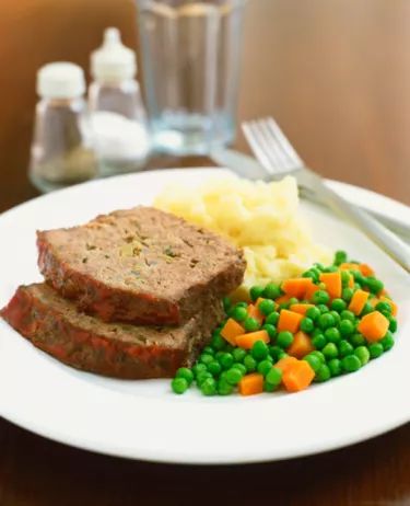 Freezing Meatloaf, Frozen Meatloaf, Leftover Meatloaf, Meatloaf Dinner, How To Cook Meatloaf, Turkey Meatloaf, Food Thermometer, Pot Roast Recipes, Meatloaf Recipes