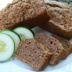 Cucumber Bread Recipe, Cucumber Bread, Shredded Cucumber, Smoked Salmon Bagel, Nut Bread Recipe, Easy Foods, Cooking Bread, Muffin Bread, Homemade Pickles