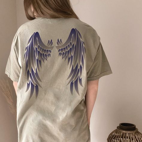 Wings On Back Of Shirt, Angel Tshirt, Angel Wings Hoodie, Airbrush Shirts, Angel T Shirt, Basic Hand Embroidery Stitches, Angel Shirt, Tie Dye Crafts, Fun Shirts