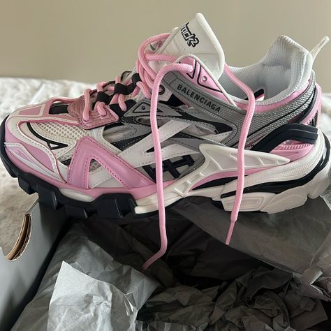 Balenciaga Track 2 Women’s Size 38eur 8 Usa White, Black, Pink Never Worn Comes With Extra Laces And Dust Bag Box In Good Condition Never Worn Pink Balenciaga Bag Outfit, Balenciaga Shoes Aesthetic, Track Runners Balenciaga, Tenis Balenciaga, Balenciaga Sneakers Outfit, Designer Sneakers Women, Balenciaga Track 2, Pink Balenciaga, Designer Shoes Women