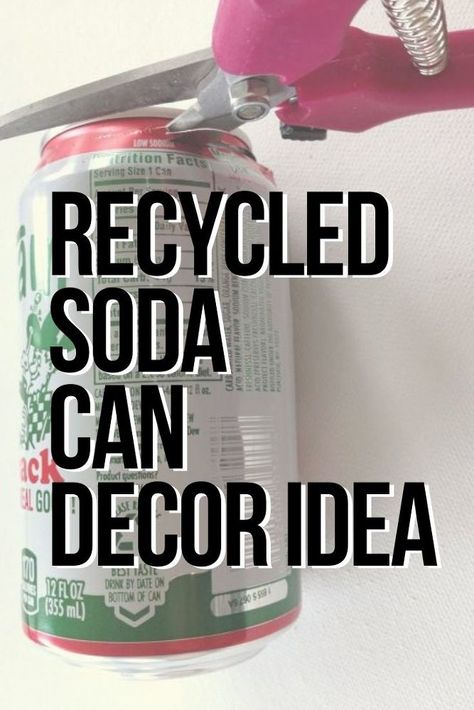 While looking through a popular home decor catalog, I came across dimensional wall art, made mostly of metal, and I knew I could re-create the look!                         What a great upcycled craft to make using soda cans! For complete instructions visit:   http://plumperfectandme.blogspot.com/2015/06/upcycled-soda-can-flowers-wall-art.html Beer Can Art Ideas, Crafts With Soda Cans, Soda Can Art Diy, Soda Can Diy, Soda Cans Diy, Soda Bottle Crafts, Soda Can Flowers, Diy Soda, Can Flowers