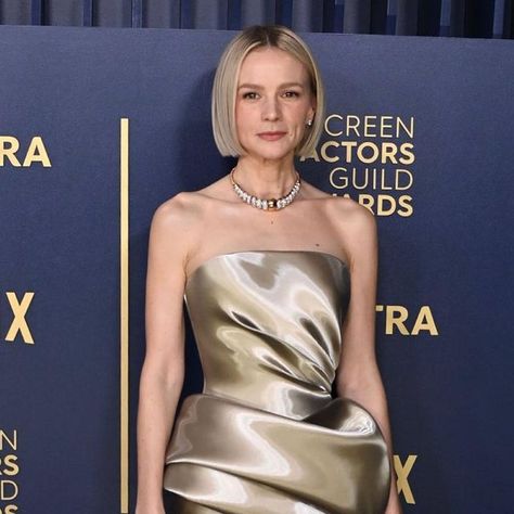 Andrew Mukamal on Instagram: "#CareyMulligan in #ArmaniPrive" Carey Mulligan, Armani Prive, On Instagram, Instagram