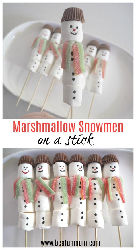 marshmallow snowmen on a stick Christmas Candy For Kids, Marshmallow Snowmen, Dessert Christmas, Marshmallow Snowman, Christmas In Australia, Cake Christmas, Christmas Food Gifts, Kids Christmas Party, Recipes Christmas