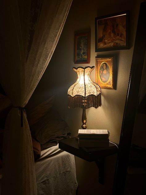 Home / Twitter Comfy Dark Academia, Academia Bedroom, Grandmother House, Glamour Decor, Dim Light, Old Lamps, Apartment Aesthetic, Bedroom Vintage, Dark Academia Aesthetic