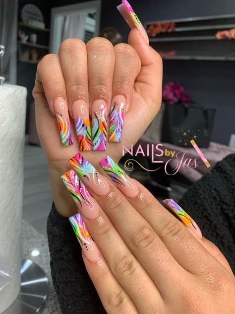 Acrylic Nails With Drawings, 90s Abstract Nails, 90s Style Acrylic Nails, 90s Inspired Acrylic Nails, 2000 Nail Art Designs, 90s Style Nails Acrylic, 2000 Nails Designs, 2000 Nails Acrylic, Throwback Nail Designs