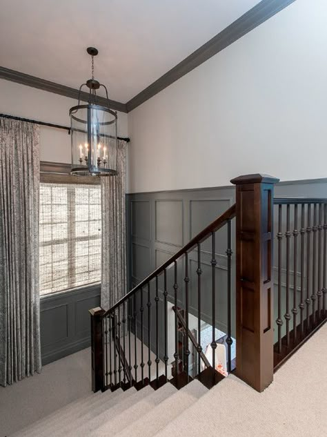 Nice Dark Wainscoting Ideas, Wainscoting Staircase, Wainscoting Height, Picture Frame Wainscoting, Wainscoting Hallway, Black Wainscoting, Wainscoting Stairs, Wainscoting Kitchen, Faux Wainscoting