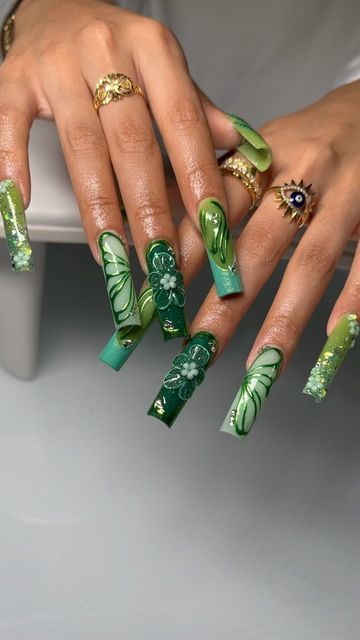 Navas Nails on Instagram: "A green birthday set 💚🍀🌱🥝🪴🐢  . Inspo: @helennnguyennnails   .  .  .  .  .  .  .  .  .  .  .  . #longacrylicnails #greeninspo #greeneverything #bombnails #cutenailinspo #summervibes #summerbirthday #fairynails #butterflynails" Fye Nails, Green Inspo, Garden Nails, Junk Nails, Green Birthday, Summer Birthday, Enchanted Garden, Long Acrylic Nails, Green And Purple