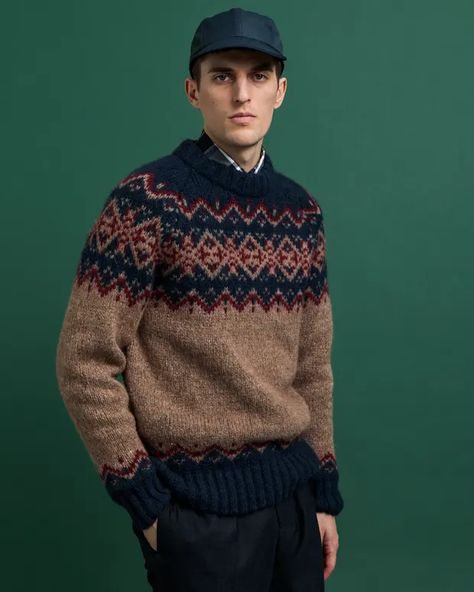 Cottagecore Aesthetic Outfits, Fair Isle Pullover, Preppy Gifts, Light Fashion, Mens Knit, Aesthetic Outfits Men, Fair Isles, Bah Humbug, Christmas Sweater Men