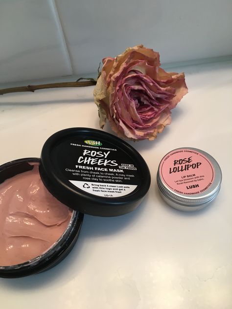 Lush Face Mask, Lush Aesthetic, Fresh Face Mask, Ready Aesthetic, Water Nymph, Face Mask Aesthetic, Mask Aesthetic, Lush Products, Lush Cosmetics