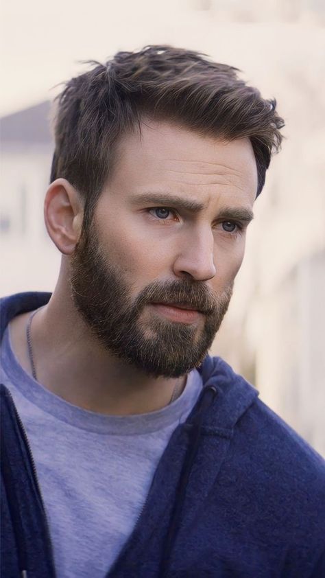 Chris Evans Short Hair, Captain America Hairstyle, Chris Evans Hairstyle, Chris Evans Hair, Chris Hemsworth Haircut, Chris Evans Haircut, Chris Evans Gifted, Hair Styling Tips, Chris Evans Beard