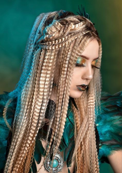 Crimp Hair, Crimped Hairstyles, Bday Makeup, Hairstyles Y2k, 50th Bday, Creative Hair, Crimped Hair, Female Hair, Creative Hairstyles