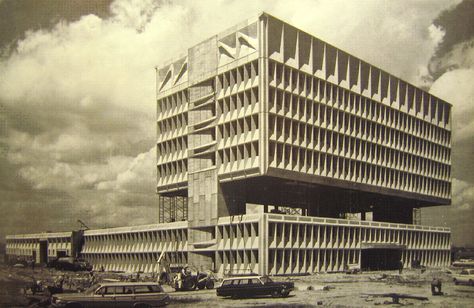 Amstrong Tire/ Pirelli Building | 1970 | New Haven, Connecticut | Marcel Breuer Architecture Foundation, Pirelli Tires, Shed Floor, Brutalism Architecture, Brutalist Buildings, Modernist Architects, Study Architecture, Marcel Breuer, Brutalist Architecture