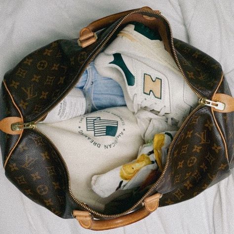 packing. travel. classy. old money. packing inspiration. louis vuitton. new balance. preppy. travel aesthetic. Louis Vuitton New, Super Rich Kids, Aime Leon Dore, Trust Fund, Rich Kids, Sporty And Rich, Old Money Aesthetic, Agent Provocateur, Rich Girl