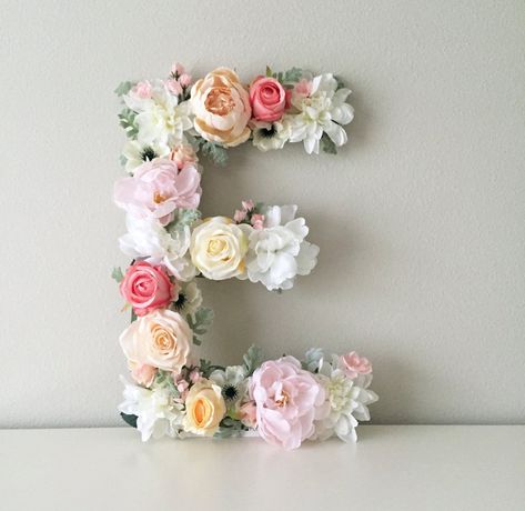 Boho Chic Nursery, Idee Babyshower, Rustic Wedding Decorations, Chic Nursery, Floral Initial, Diy Event, Nursery Letters, Flower Letters, Floral Letters