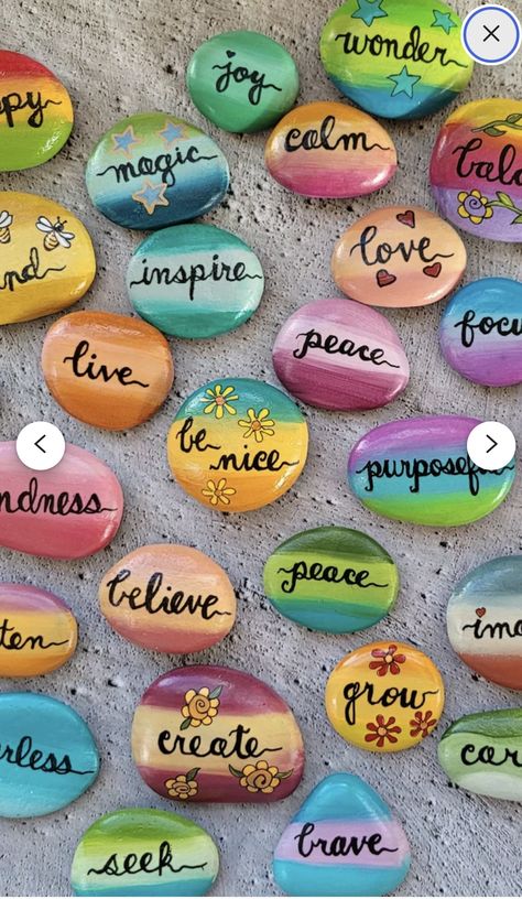 Kindness Rocks Ideas Easy, Easy Rock Painting Ideas For Beginners, Painted Rocks Ideas Creative, Simple Rock Painting, Rock Painting Ideas, Happy Stones, Rock Of Ages, Rock Painting Ideas Easy, Kindness Rocks