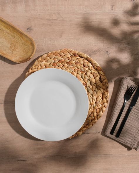 Set the Perfect Table! 🌟 Whether you're drawn to the rustic charm of rattan or the earthy texture of water hyacinth, these placemats are the finishing touch your table needs. Swipe right to find your perfect match! ➡️ Links in the Bio. ☝️ #WhitehouseContinentalLinen #BedBathHome #Placemats #Kitchen #Decor #HomeFinds Natural Placemats Table Setting, Woven Placemats Table Setting, Hyacinth Placemat Table Setting, Hyacinth Placemat Setting, Raffia Placemat, Water Hyacinth, Rustic Charm, Perfect Match, Placemats