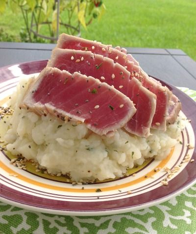 seared sesame tuna and wasabi mashed potatoes Sesame Tuna, Sesame Seared Tuna, Wasabi Mashed Potatoes, Seared Tuna Steaks, Cucumber Dressing, Seared Tuna, Fresh Tuna, Vegan Sushi, Ahi Tuna