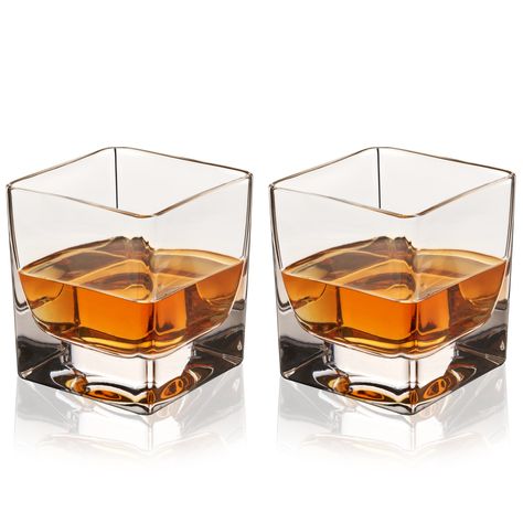 Simple yet striking, these modern rocks glasses stand out with a hefty square base that highlights your favorite whiskey or cocktail. Crafted from perfectly clear crystal, this square glassware set is a contemporary classic. Glass Of Whisky, Glass Whiskey Decanter, Crystal Rocks, Glasses Stand, Pencil Drawings Of Girls, Art Motivation, Glassware Design, Fav Products, Rocks Glasses