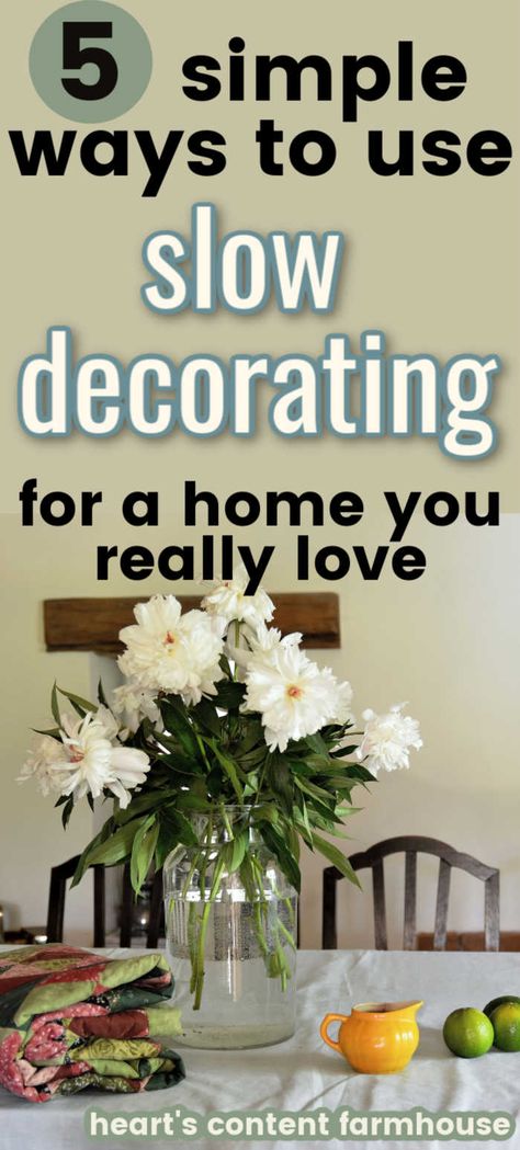 Cozy Historic Home, Simple Traditional Home Decor, Comfortable Home Decor, Home Decorating Tips, Vignettes Styling Display Ideas, Slow Decorating, Simple Dining Table Decor, Casual Living Room Decor, Enchanted Tattoo