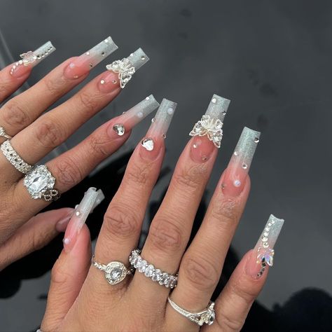 Silver Rhinestone Nails, Prom Nail Ideas, Bedazzled Nails, Elite Nails, Prom Nail Designs, Prom Nails Red, Hollywood Night, Prom Nail, Long Nail Designs