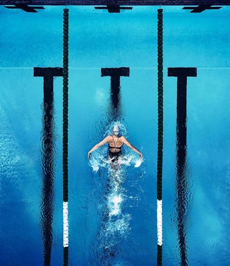 Swimming Photography, Swimming Photos, Swimming Motivation, Swimming Memes, Swimming Pictures, Swimming World, I Love Swimming, Swimmers Life, Olympic Swimming