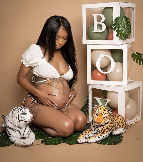 Baby Boy Maternity Shoot Black Women, Unique Maternity Pictures Black Women, Pregnancy Shoot Ideas, Manifesting Baby, Unique Maternity Pictures, Maternity Shoot Black Women, Mommy Daughter Photography, Maternity Picture Outfits, Pregnant Bellies