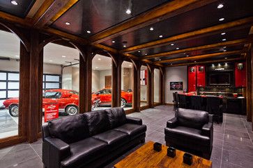 MAN CAVE - DREAM GARAGE traditional garage and shed Man Cave Designs, Garage Bar Ideas, Truck Garage, Best Man Caves, Male Living Space, Modern Man Cave, Mens Room Decor, Man Cave Shed, Man Cave Design