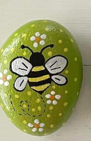 Bees Rock Painting, Garden Rock Art, Rock Painting Tutorial, Diy Rock Art, Painted Rock Animals, Stone Art Painting, Painted Rocks Kids, Painted Rocks Craft, Painted Rocks Diy