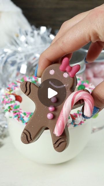 Liz Nicolaou on Instagram: "Gingerbread Girl Cocoa Bomb 🩷🤎 The candy cane gave it the most perfectly subtle peppermint touch! Silicone mould and other tools used are linked in my amazon storefront (link in bio) - there's black friday deals galore! Be sure to have a look! 😁 #cocoabombs #gingerbread #hotcocoa #holidaytreats" Gingerbread Hot Chocolate, Mint Cocoa, Christmas Food Treats, Hot Coco, Chocolate Bomb, Gingerbread Girl, Ginger Cookies, Hot Chocolate Recipes, Amazon Storefront