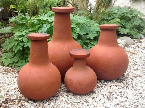 Incredible Clay Irrigation Pots (ollas). Selao Home and Garden Art Clay Pot Irrigation, Ways To Save Water, Pots Garden, Dig Gardens, Rainwater Harvesting, Container Design, Sustainable Food, Garden Spaces, Water Plants