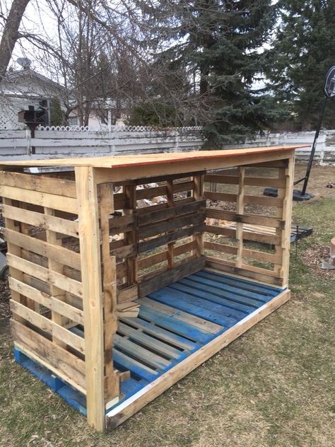 Pallet firewood shed.: Firewood Storage Outdoor, Storage Sheds For Sale, Outdoor Firewood Rack, Pallet Shed, Firewood Shed, Sheds For Sale, Firewood Rack, Wood Store, Firewood Storage