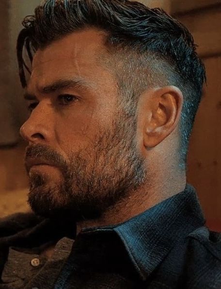 Cris Hemsworth Hairstyles, Liam Hemsworth Hair, Chris Hemsworth Extraction, Chris Hemsworth Hair, Tyler Rake, Crew Cut Haircut, Men Fade Haircut Short, Best Fade Haircuts, Fade Haircuts For Men