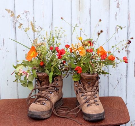 Graveside Decorations, Cemetary Decorations, Sympathy Floral, Boots Wedding, Casket Flowers, Sympathy Arrangements, Mums Flowers, British Flowers, Memorial Flowers