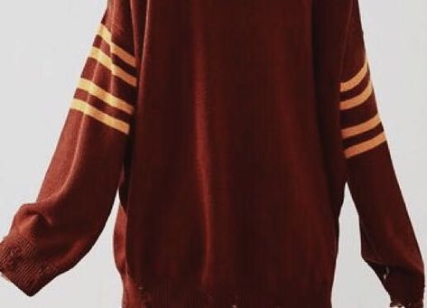 oversized gryffindor sweater Gryffindor Sweater Aesthetic, Gryffindor Clothes Aesthetic, Gryfinndor Outfit, Gryffindor Jumper, Uang Rupiah Aesthetic, Gryffindor Aesthetic Outfit, Gryffindor Style, Gryffindor Inspired Outfits, Merlin House