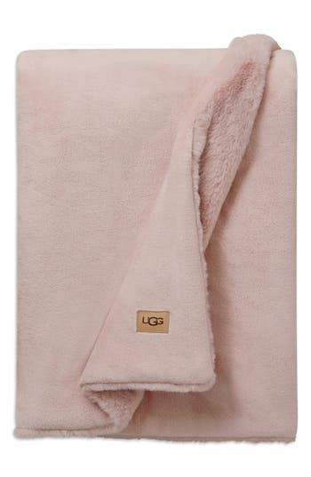 Two different kinds of cozy—flannel and plush—warm this throw that's so irresistibly soft you may need more than one to go around. 50" x 70" 100% polyester Machine wash, tumble dry Imported Ugg Bedding, Room Wishlist, Winter Date Outfits, Plush Throw Blanket, Pink Throws, Faux Fur Throw Blanket, Pink Blanket, Fur Throw Blanket, Winter Blankets