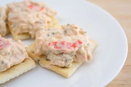 Lobster Dip Recipe Lobster Dip Recipes, Lobster Appetizers, Lobster Dip, Cold Dip Recipes, Appetizers Easy Dips, Seafood Dip, Low Carb Appetizers, Lobster Recipes, Seafood Appetizers