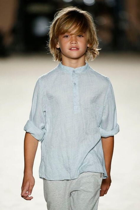 Skater Haircuts for Boys in 2022 - Styles You Would Love To Have While Ride Boys Surfer Haircut, Skater Hairstyles, Boys Long Hairstyles Kids, Boys Haircuts Long Hair, Haircuts For Boys, Toddler Hairstyles Boy, Baby Haircut