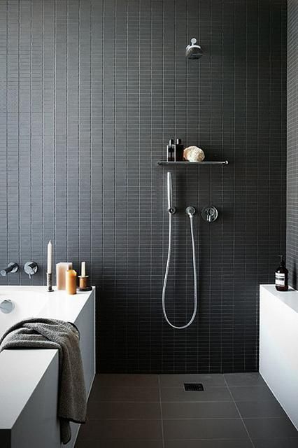 Feature panel on the shower wall in a wet room - go dark to give a classy adult feel Drømme Bad, Black And White Bathroom, Bathroom Design Black, Bathroom Design Trends, Decor Baie, Apartment Renovation, Bathroom Shower Tile, Black Tiles, Bad Design