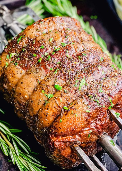 Rotisserie Prime Rib Prime Rib Rotisserie Recipe, Rotisserie Prime Rib Roast Recipe, Prime Rib Roast Recipe Bone In, Rotisserie Prime Rib, Prime Rib Rotisserie, Rotisserie Recipes, Prime Rib Roast Recipe, Boneless Ribs, Cooking Prime Rib